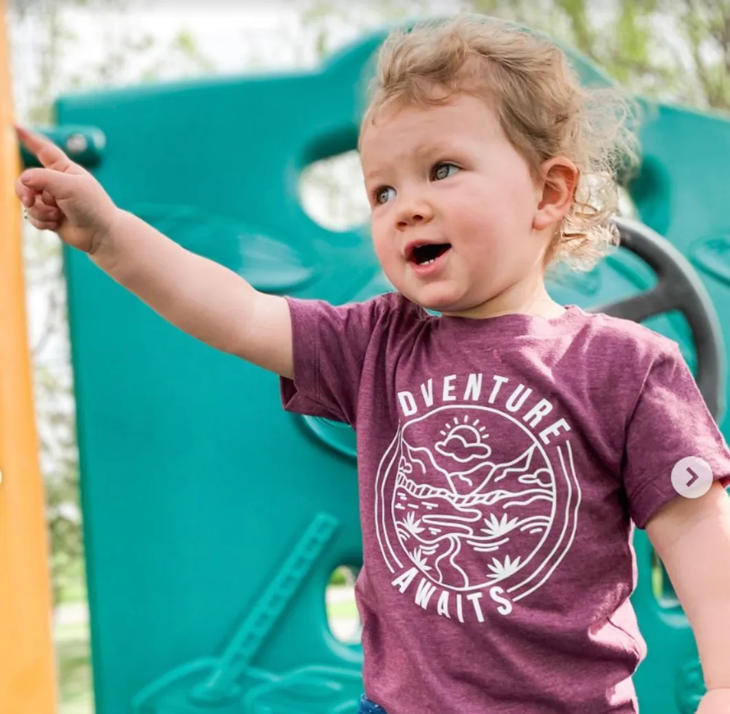 ADVENTURE AWAITS - Short Sleeve Child Shirt